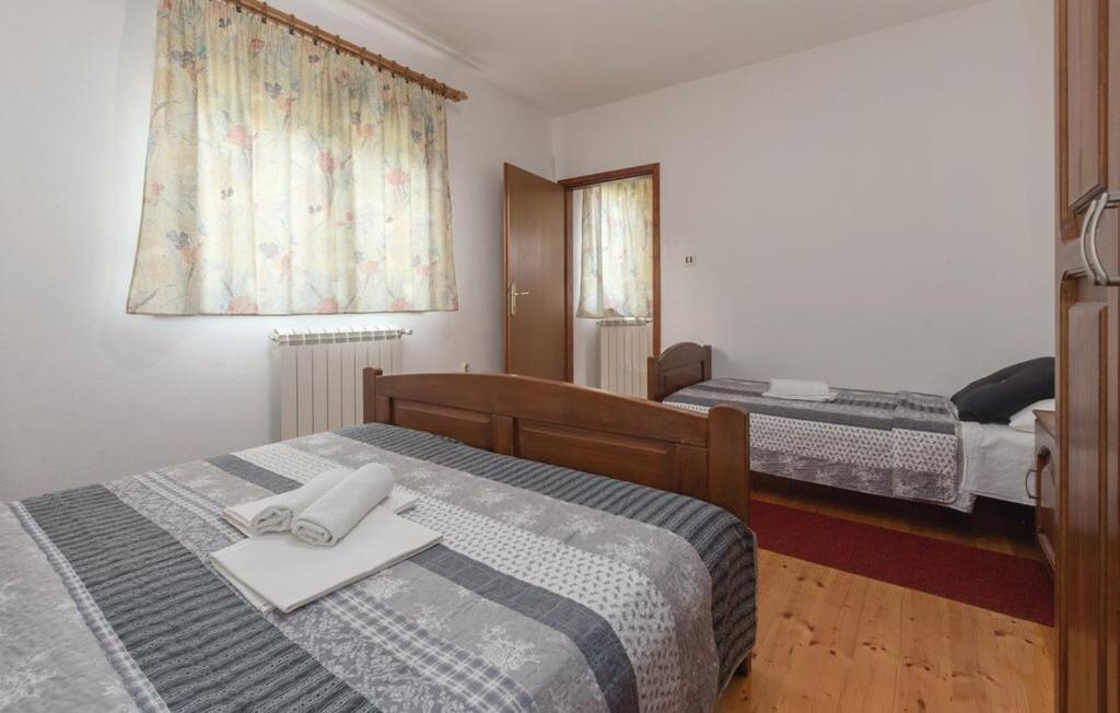 Sea Heaven Apartment Ровин Екстериор снимка