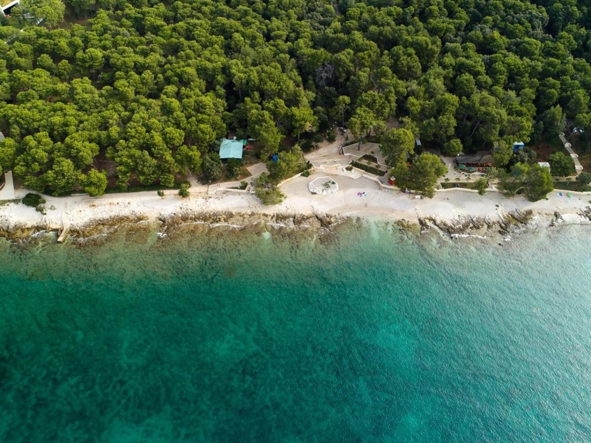 Sea Heaven Apartment Ровин Екстериор снимка
