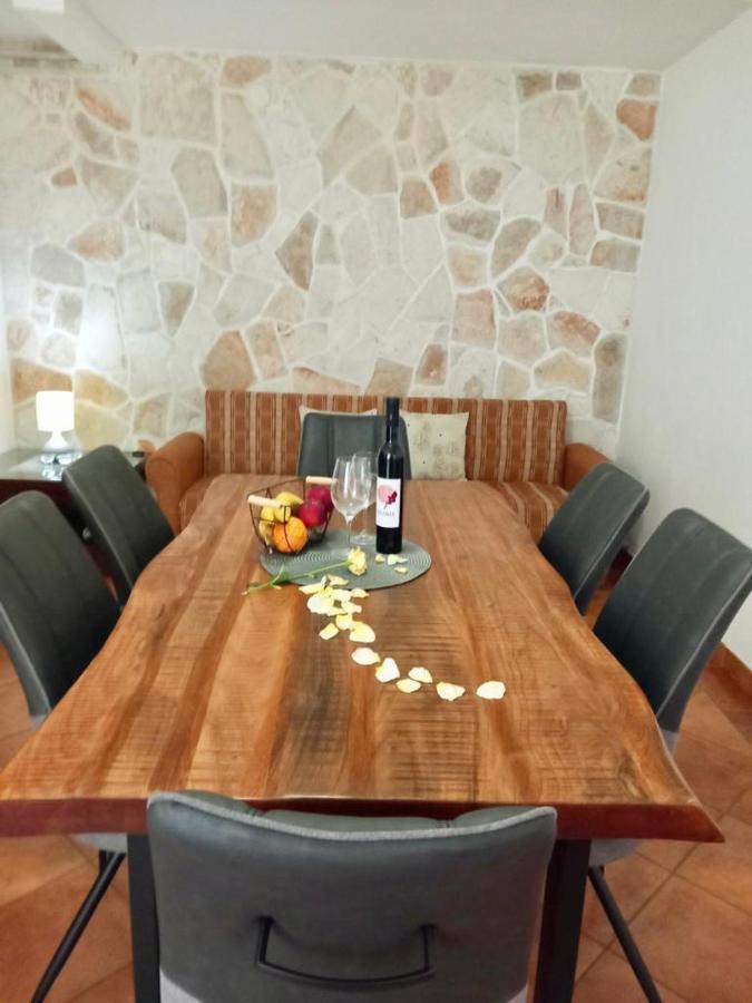 Sea Heaven Apartment Ровин Екстериор снимка